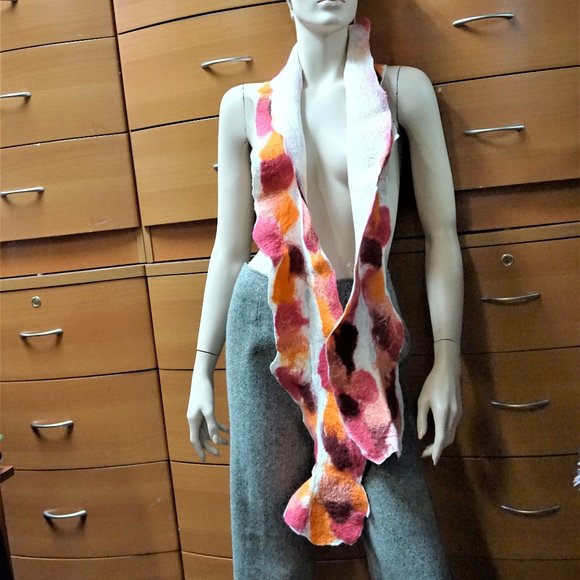 FELTED WOOL HANDMADE LONG SCARF GIFT FOR WOMEN - Picture 3 of 11